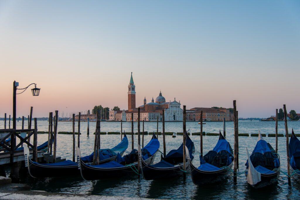 Guide to US-Italy Expat Taxes